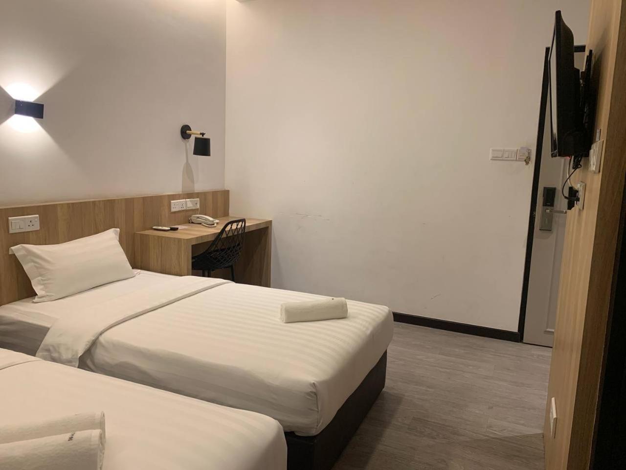 The Daily Hotel Kota Kinabalu Kültér fotó