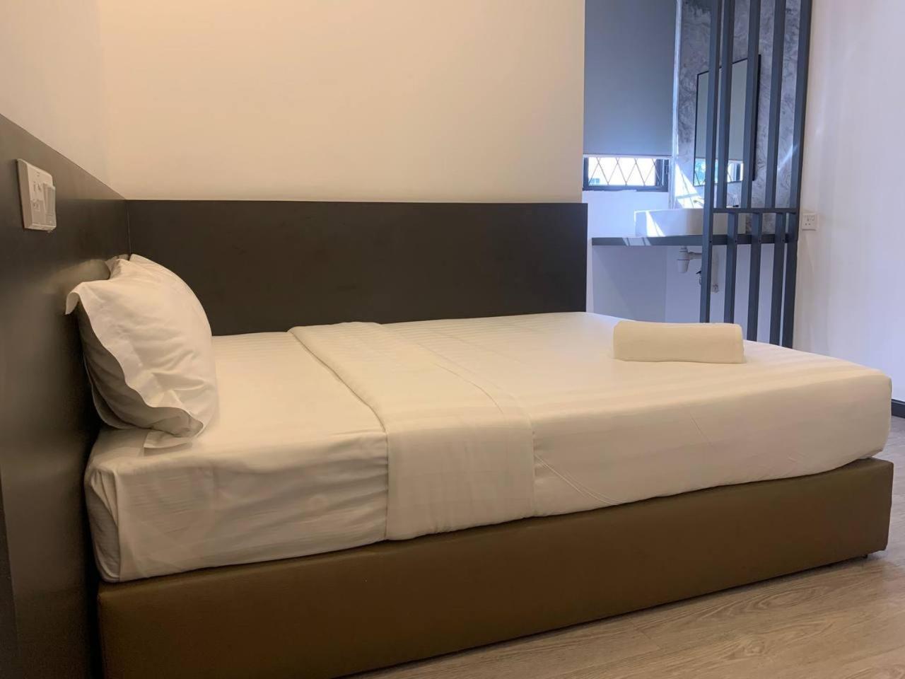 The Daily Hotel Kota Kinabalu Kültér fotó