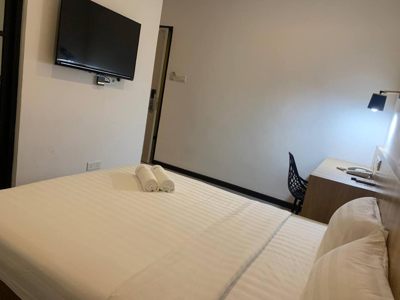 The Daily Hotel Kota Kinabalu Kültér fotó