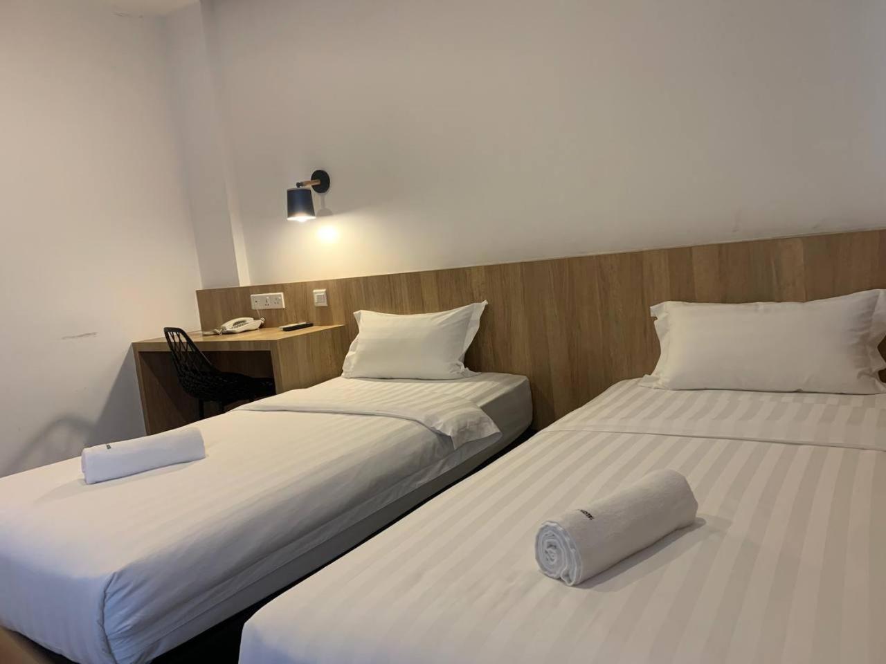The Daily Hotel Kota Kinabalu Kültér fotó