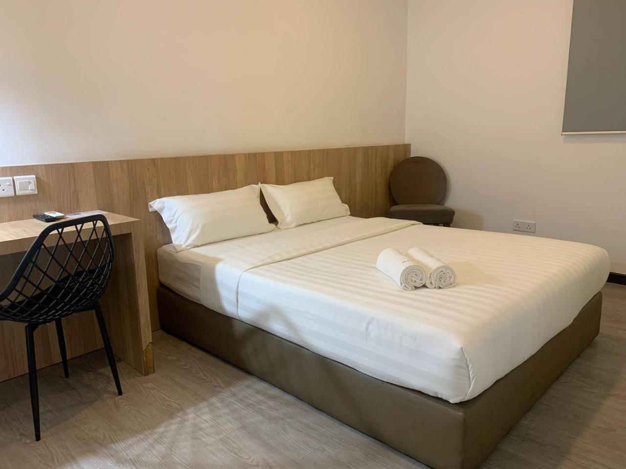 The Daily Hotel Kota Kinabalu Kültér fotó